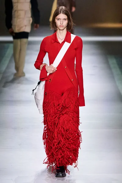 Look 46